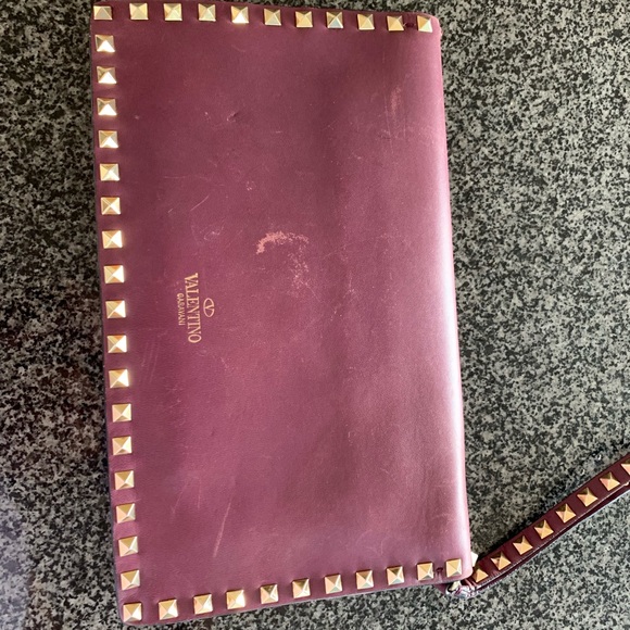 Valentino Garavani Rockstud Flap Clutch - Purple - Picture 3 of 4